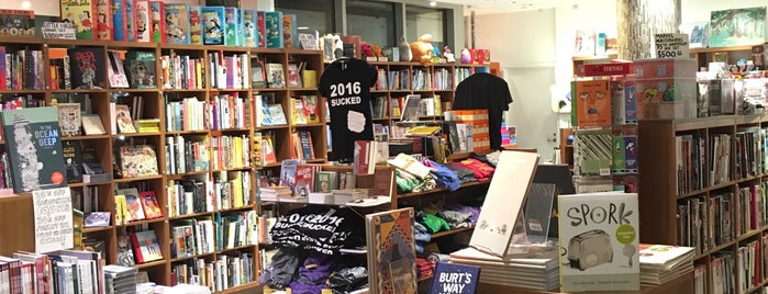 Page & Panel: The TCAF Shop is one of สถานที่ที่ Darwin ถูกใจ.