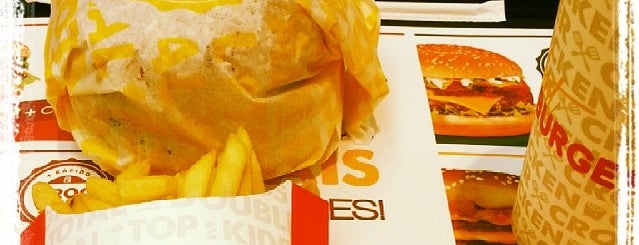 Fast Burgers is one of Avisa que tem Visa Vale.