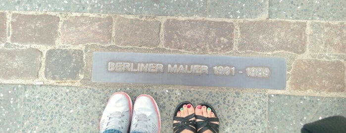 Berliner Mauerweg is one of Grey City.
