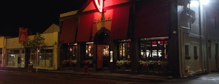 Cafe Valentino is one of Locais curtidos por Michael.