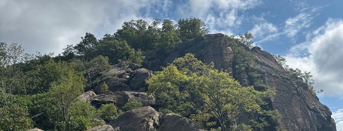 Breakneck Ridge is one of NYC Dating Spots.