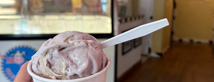 Moo Moo's Creamery is one of adventures outside nyc.