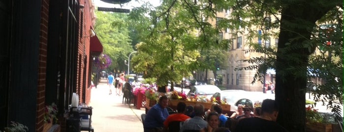 Bar on Buena is one of Chicago's Best Summertime Beer Gardens.