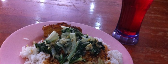 Restoran Bunga Dahlia is one of Makan @ Melaka/N9/Johor #14.