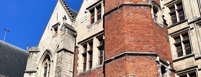 Office de Tourisme de Lille is one of Guillermo A.’s Liked Places.