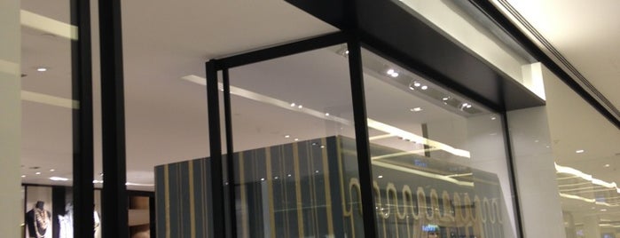 Chanel Boutique is one of Shopping JK Iguatemi.