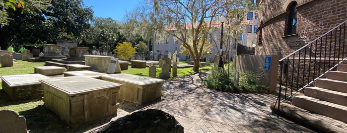 Circular Congregational Church is one of Top 10 favorites places in Charleston, SC.