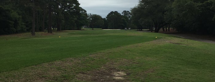 Litchfield Country Club is one of Pawley's.