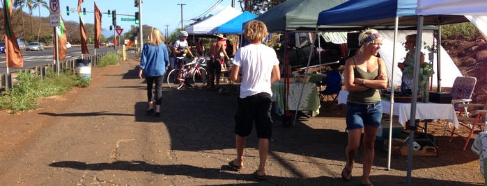 Launiupoko Farmers Market is one of Maui.