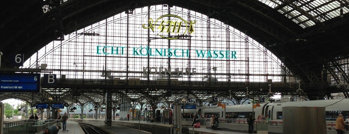 Köln Hauptbahnhof is one of NRW RE1.