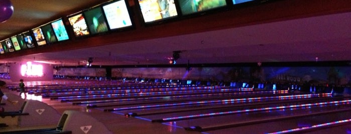 Pinz Bowling Center is one of Upper Nichols Canyon with Merrin Dungey.