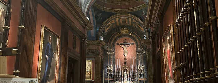 Parroquia de Nuestra Señora del Carmen y San Luis is one of Iglesias de Madrid.