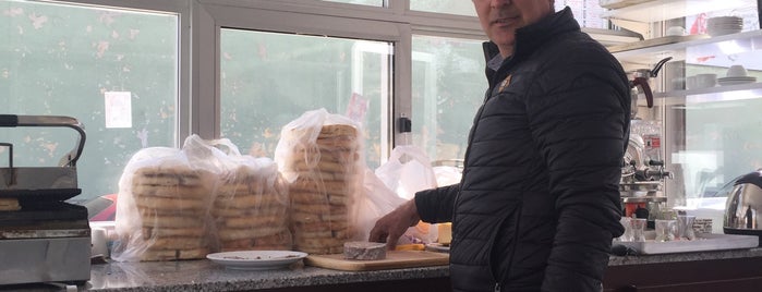 Altınbaş Tost Market is one of Posti che sono piaciuti a K G.