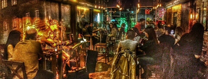 BarBar Street Bar is one of Faruk'un Beğendiği Mekanlar.