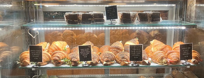 Bourke Street Bakery is one of Breakfast Spots.