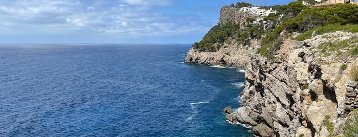 Viewpoint Museu del Mar is one of Port del Soller, Soller and Palma.