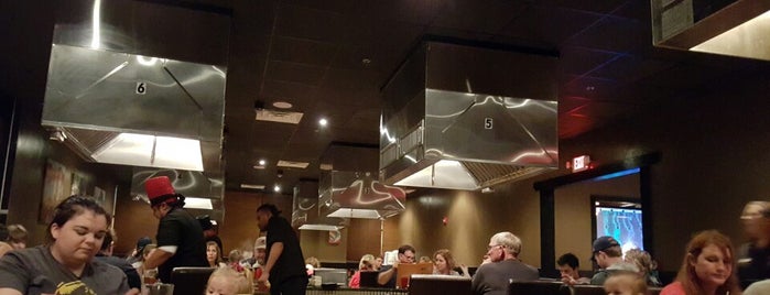 Ninja Grill Sushi & Bar is one of Lugares favoritos de George.