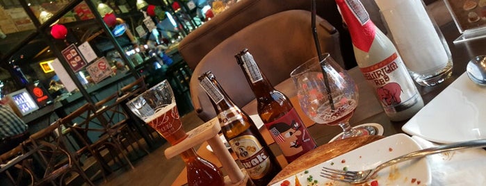 Brew Beer & Ciders is one of Lugares guardados de George.