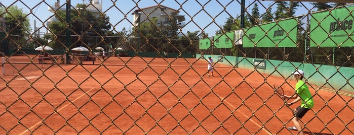 Ilioupoli Tennis Club is one of Hobies.
