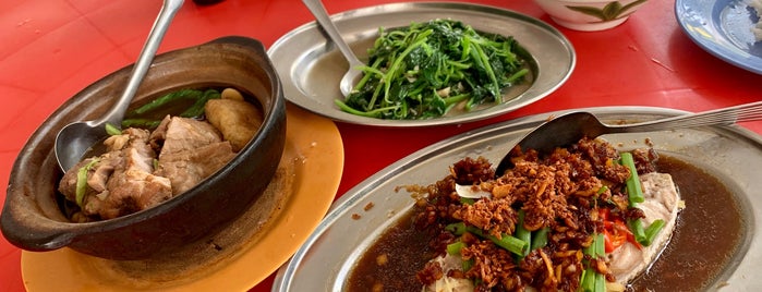 teow chew fat aunty bakuteh (潮州大肥嫂肉骨茶) is one of Top picks for Asian Restaurants.