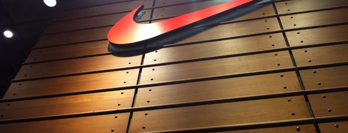 Nike Store is one of Φίλιππος’s Liked Places.