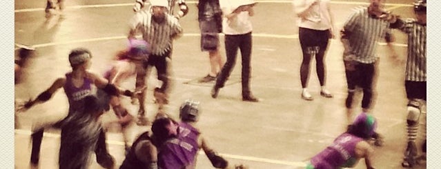 Roller Derby is one of Shelleyさんのお気に入りスポット.