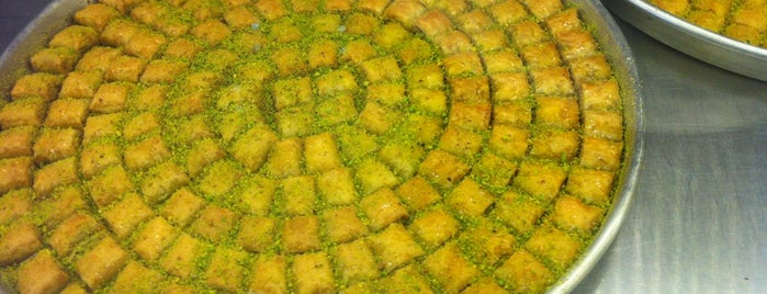 Tatlıcı Köse is one of Yiğitさんのお気に入りスポット.