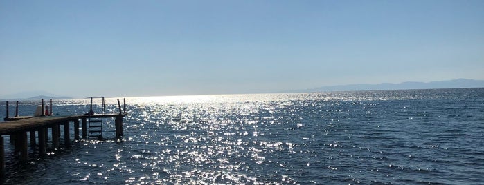 Onurkent Plajı is one of Çandarlı.