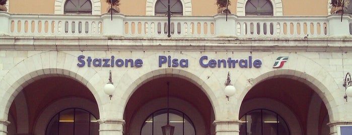 Estación Central de Pisa is one of Exploring countries.