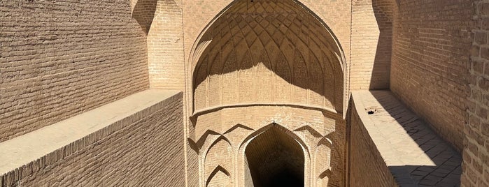 Shesh Badgiri Cistern | آب انبار شش بادگيرى is one of Yazd Trip.