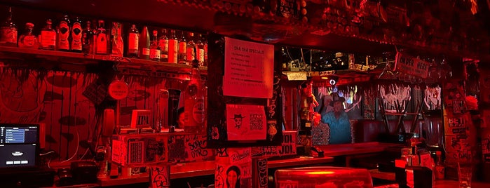 Cha Cha Lounge is one of Must-visit Bars in Hollywood.