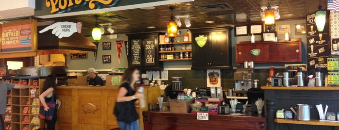 Potbelly Sandwich Shop is one of Lugares favoritos de Niku.