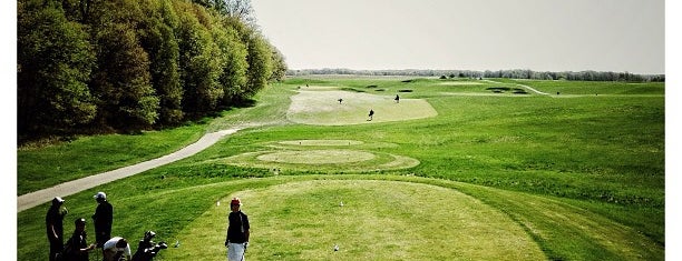 Calderone Golf Club is one of Lugares favoritos de Ryan.