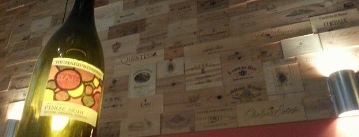 Greenlake Wines + Wine Bar is one of Tipps von Brandon.