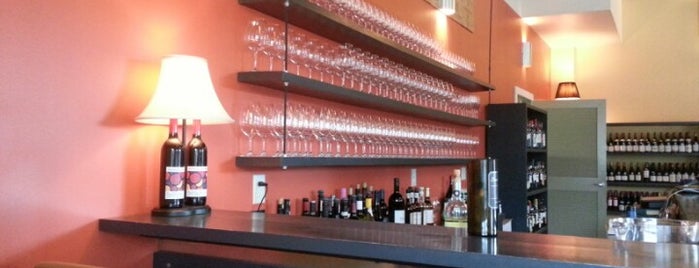 Greenlake Wines + Wine Bar is one of Lugares guardados de Jeremy.