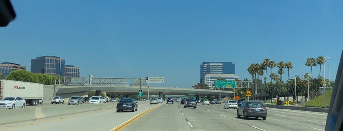 I-405 at Bristol St is one of Danielさんのお気に入りスポット.