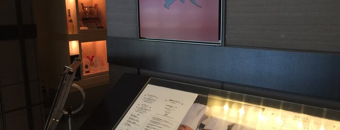 szechwan restaurant 陳 is one of 東京ココに行く！ Vol.2.