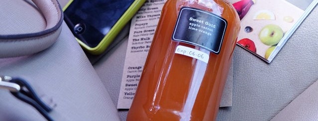 Pressed juice factory is one of Bali's Delicious Life.
