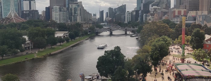 Birrarung Marr is one of สถานที่ที่ Thierry ถูกใจ.