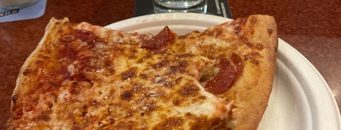 Pizza Lucé is one of Minny things to do.