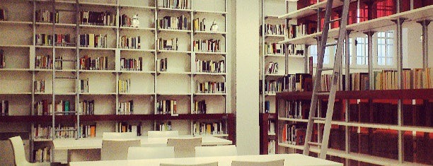 Biblioteca didattica d'Ateneo is one of Biblioteche.