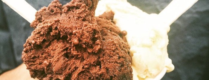 Blu: il gelato del barrio is one of Neel's Saved Places.