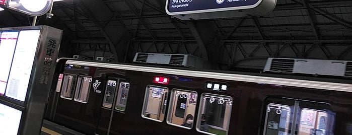 Hankyu Kobe-sannomiya Station (HK16) is one of 京阪神の鉄道駅.