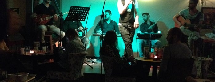 Luba Lounge Bistro is one of Beylikdüzü.