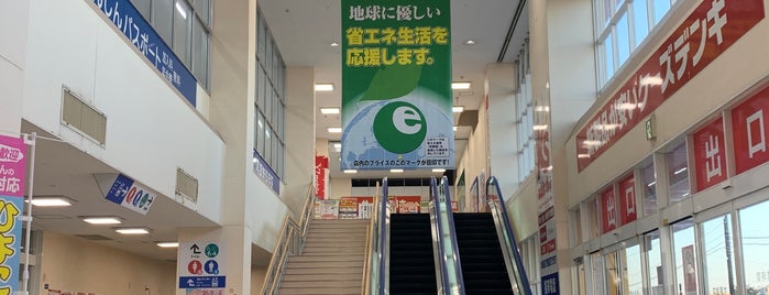 ケーズデンキ 木更津店 is one of 電気屋 行きたい.