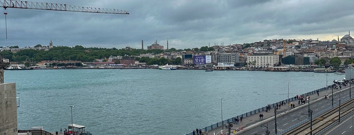 Karaköy Meydanı is one of Travel list.