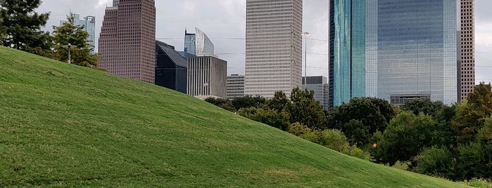 Buffalo Bayou Walk is one of Andresさんのお気に入りスポット.
