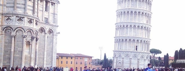 Champ des miracles is one of Pisa.