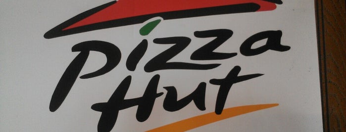 Pizza Hut is one of Anthony & Katieさんのお気に入りスポット.