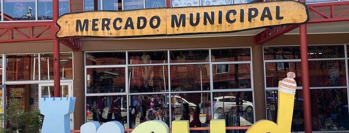 Mercado Municipal is one of Vacaciones en Osorno.